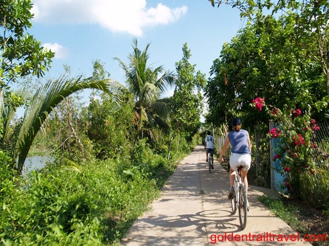 Mekong Delta Bicycle Tour from My Tho, Ben Tre, Tra Vinh 3 Days